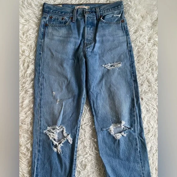 Levi's Wedgie Straight Jeans —Authentically Yours - Picture 3 of 8